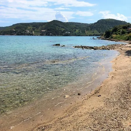 Areos Galaxy Beach View * 브라브로나